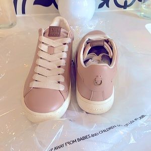 Coach leather low line luxe trainer